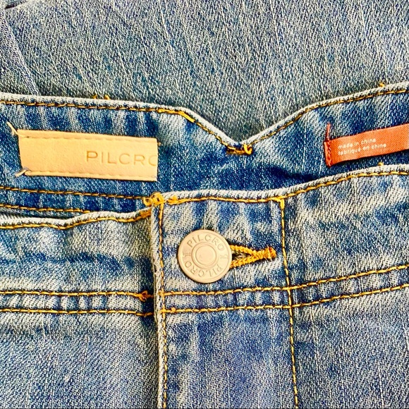 NWT: ANTHROPOLOGIE Pilcro | Single Front-Pleated, High Rise, Relaxed Fit Jeans - Picture 4 of 9